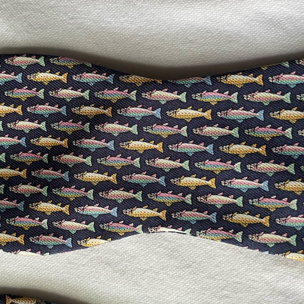 Vineyard Vines Adjustable Silk Fish Pattern Bow T… - image 3